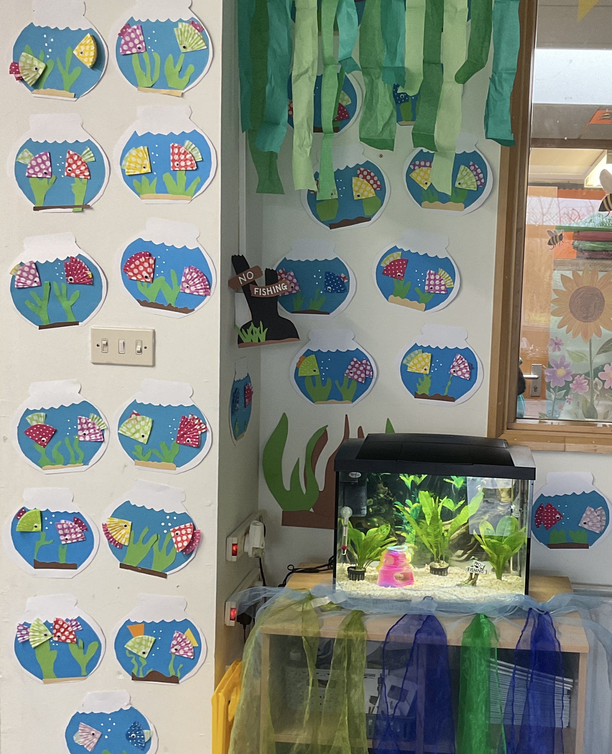 Priors Wood Primary School 2D aquariums